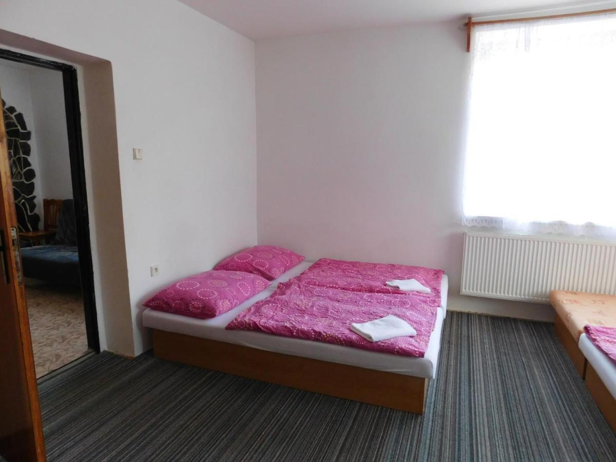 Pension U Mojmira Rokytnice nad Jizerou Buitenkant foto